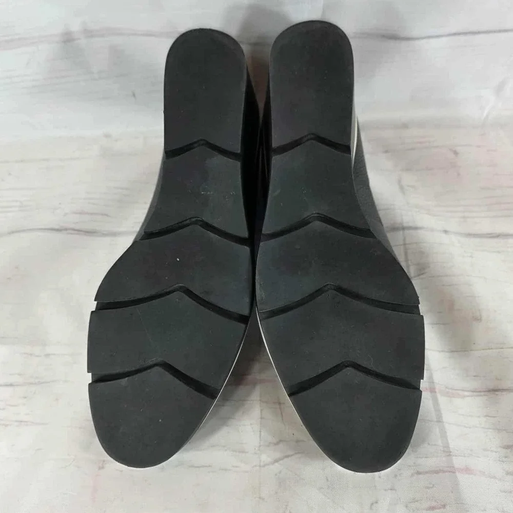 Betabrand Onyx‎ Black Leather All Weather Wedges - Womens Size 8.5